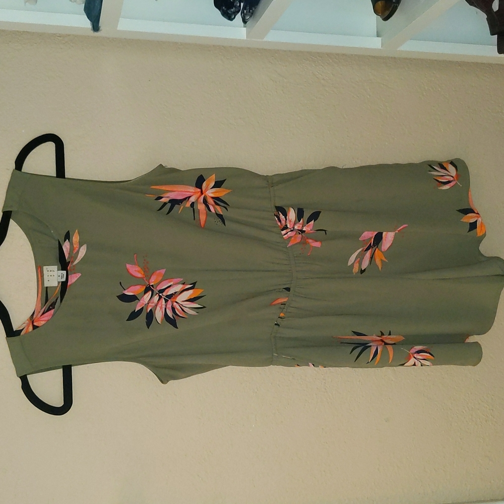 Olive Floral Sleeveless Women's Shorts Romper
